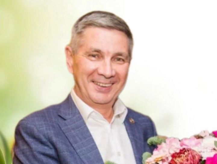 Актаныш районы башлыгы Ленар Зариповның бәйрәм котлавы