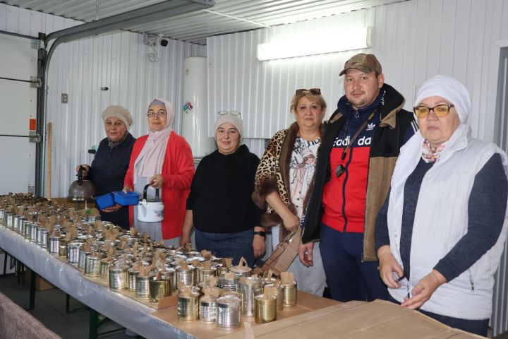 Районыбыз мөслимәләре окоп шәмнәре ясый:  Каннар заяга коелмасын, яшьләр заяга түгелмәсен!