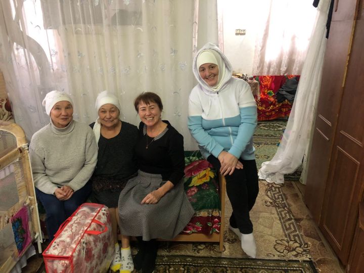 Татар Суыксуында «Җылы куллар» түгәрәге активистын хөрмәтләделәр