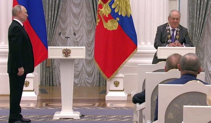 Владимир Путин Минтимер Шәймиевне Андрей Первозванный ордены белән бүләкләде