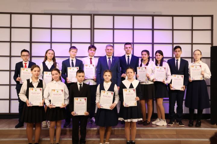 Актаныш районы башлыгы чыршысына 100 сәләтле бала чакырылды