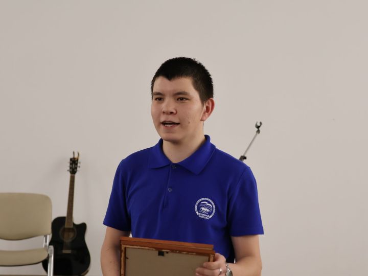 Актаныш районы башлыгы районыбыз волонтерларын бәйрәм белән котлады