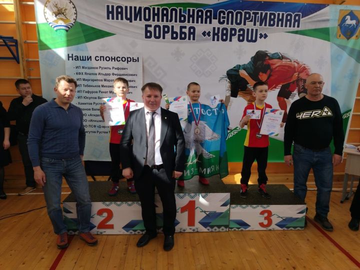 Актаныш көрәшчеләре Башкортостанда көрәш буенча республика турниры призерлары булдылар