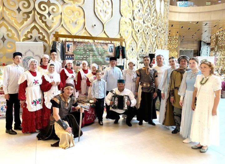 Иске Сәфәр авылыннан Газизҗановлар һәм Салиховлар гаиләләре «Гаилә тарихында гасырлар кайтавазы – тарихта без эзлебез» республика шәҗәрә фестивалендә катнаша