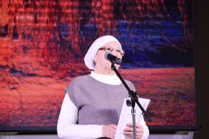 Роберт Сәләхиевне искә алу чарасыннан безнең фотолар