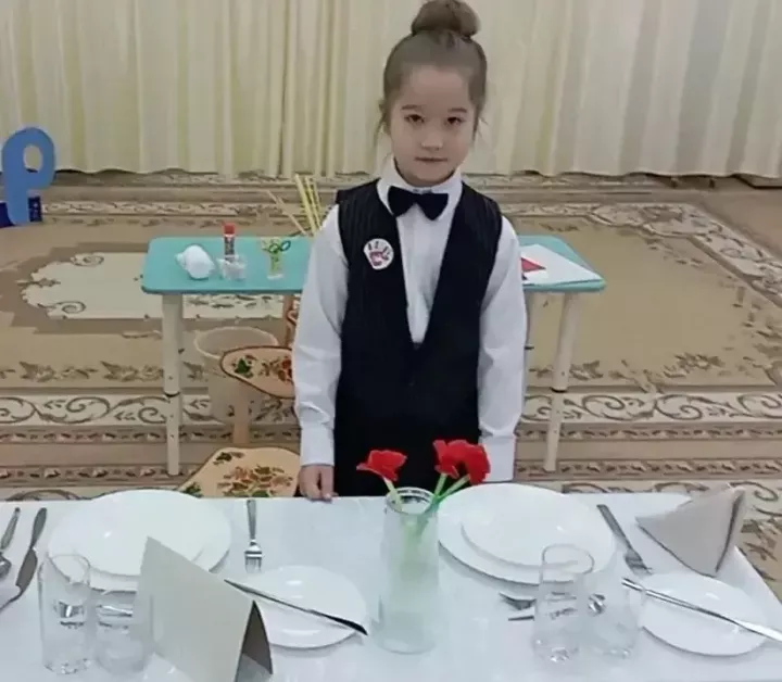 «Умырзая» бакчасы нәниләре төбәкара «Яшь оста» чемпионатының республика этабында  җиңде