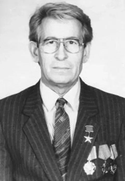 Социалистик Хезмәт Герое Иманов Зөфәр Минтимер улы