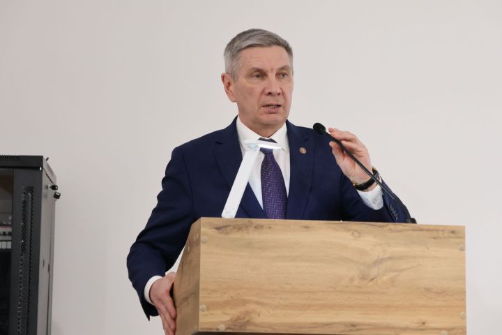 Ленар Зарипов: «Кешеләргә хөрмәтле мөнәсәбәт — эшебезнең нигезе»