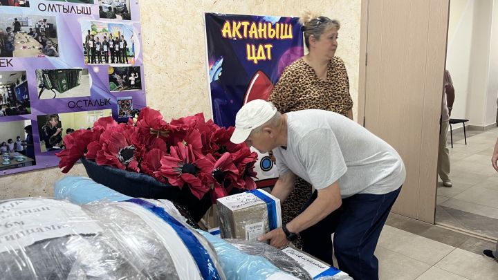 Халык көче — фронтка терәк: Актаныштан чираттагы гуманитар йөк юлга чыкты