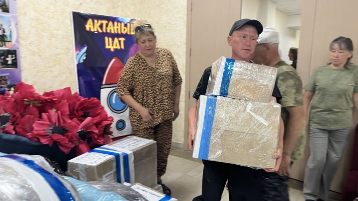 Халык көче — фронтка терәк: Актаныштан чираттагы гуманитар йөк юлга чыкты
