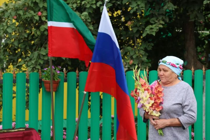 В Мари-Суксах открыли мемориальную доску ветерану Афганской войны Илдару Галиеву